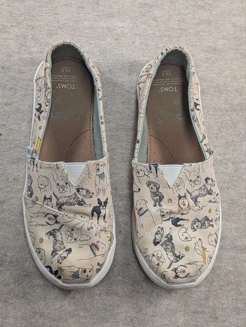 TOMS Kid's Youth 4.5 Beige Canvas Slip On Cute Pet Dog Print Artwork Casual Shoe